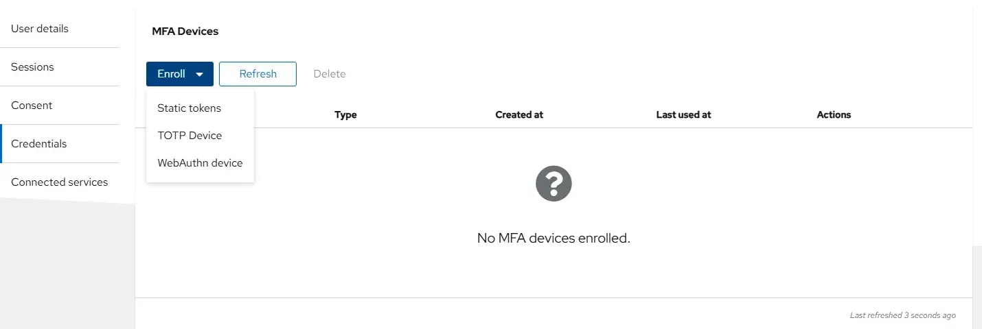 قائمة Enroll في صفحة Credentials وفيها Static tokens وTOTP Device وWebAuthn device
