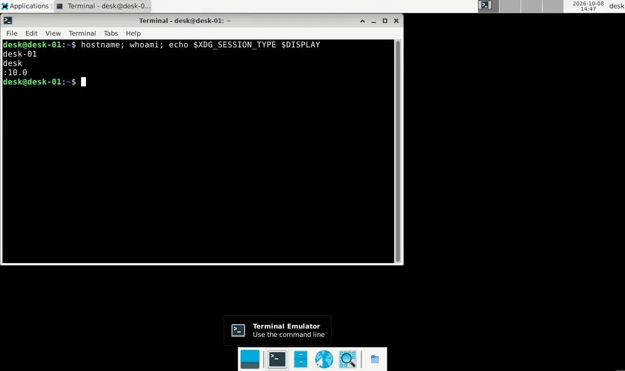 سطح مكتب XFCE عبر RDP داخل المتصفح على desk-01، وفيه نافذة Terminal تعرض hostname وwhoami والشاشة :10.0