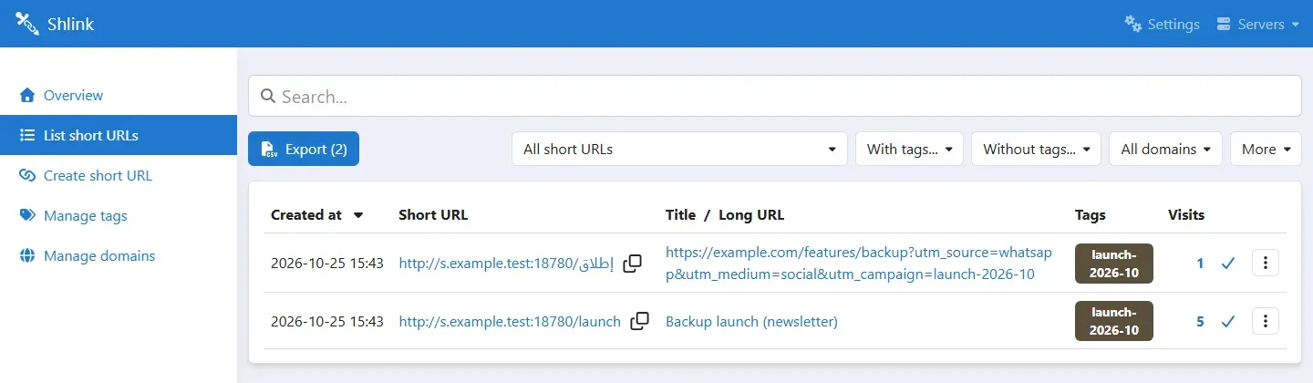 قائمة الروابط في Shlink Web Client فيها رابطان بوسم launch-2026-10: الأول s.example.test:18780/إطلاق إلى رابط طويل بمعاملات utm_source=whatsapp وعدد زياراته 1، والثاني s.example.test:18780/launch بعنوان Backup launch (newsletter) وعدد زياراته 5