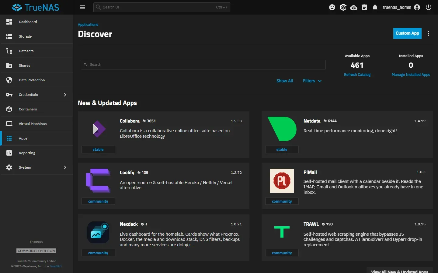 صفحة Discover في Apps: Available Apps بعدد 461 وInstalled Apps بعدد 0، وزر Custom App، وقسم New & Updated Apps فيه Collabora وNetdata وCoolify وPIMail وNexdeck وTRAWL مع إصداراتها وتصنيف stable أو community